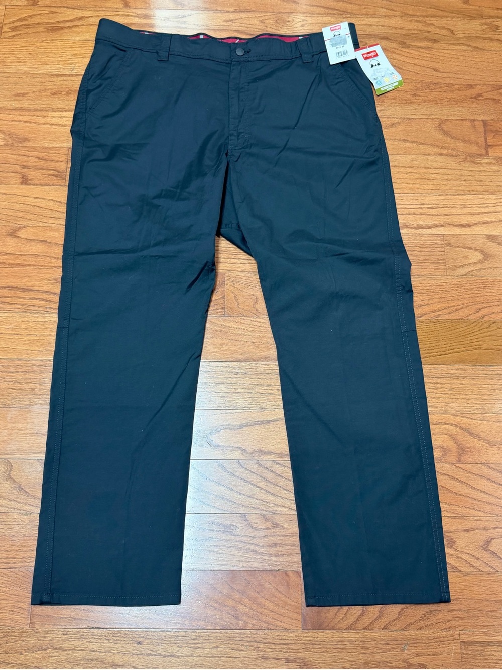Wrangler Men's Black Classic Fit Chino Black Pants Size 40x30 NWT